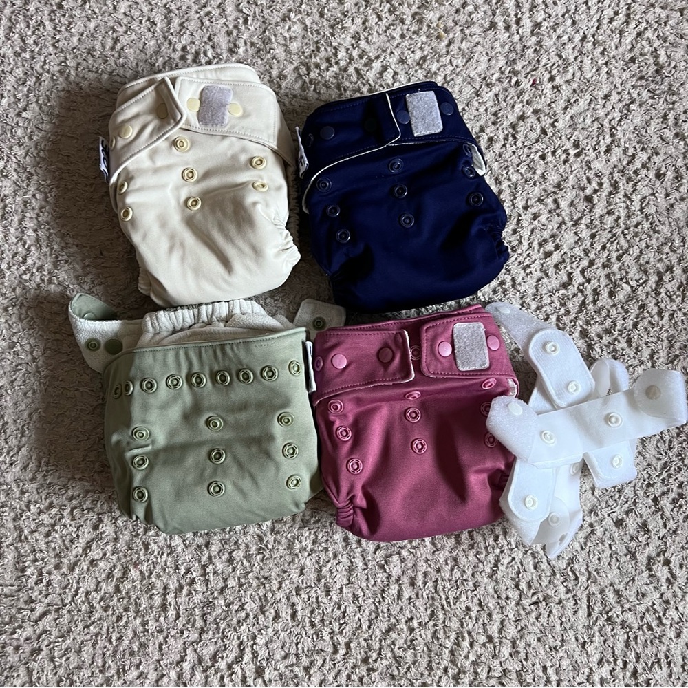 Lot of 4 Grovia O.N.E. All-in-one cloth diapers